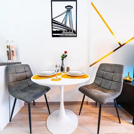 D&l Luxury In Old Town, Apartamento Bratislava